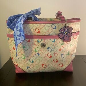 COACH Heritage Chelsea Pink Trim Multicolor and ribbon
